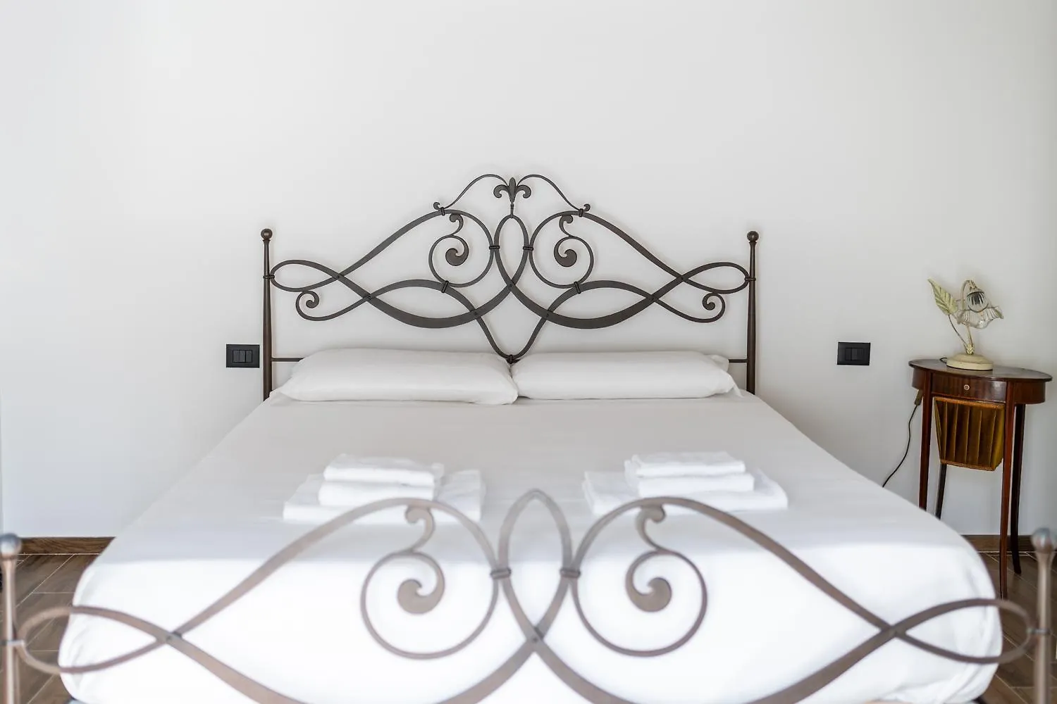 Giano Host - Gozzano, Simple Pleasures Apartment Genoa Italy