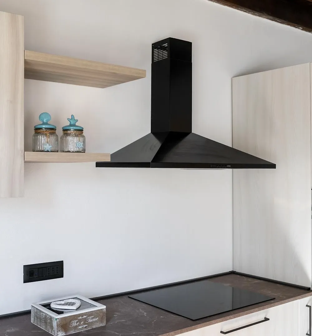 Appartamento Giano Host - Gozzano, Simple Pleasures Genova Italia