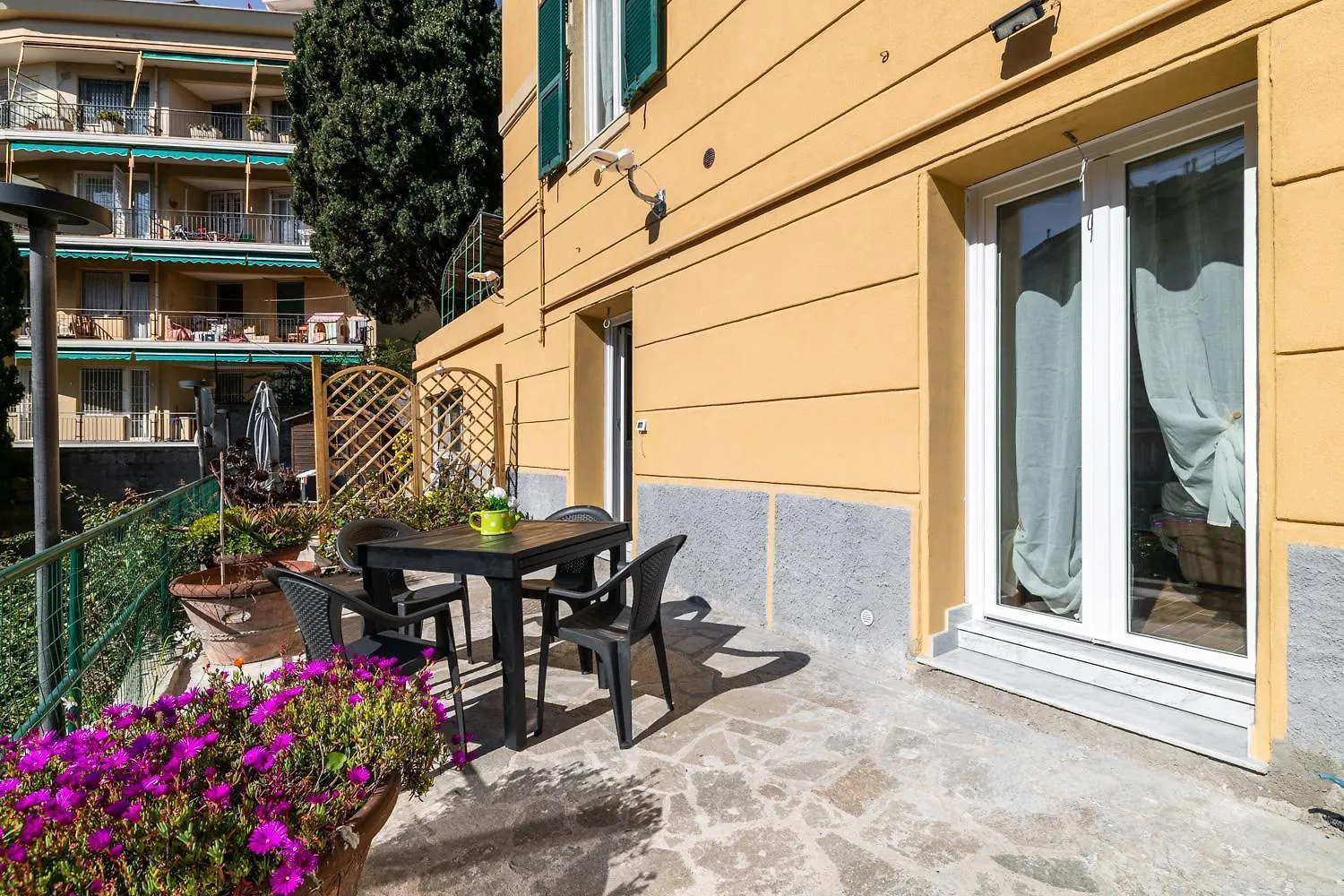 Appartamento Giano Host - Gozzano, Simple Pleasures Genova