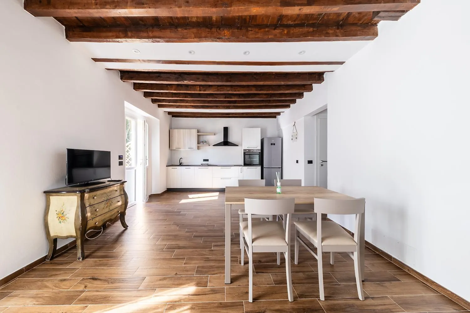 Appartamento Giano Host - Gozzano, Simple Pleasures Genova